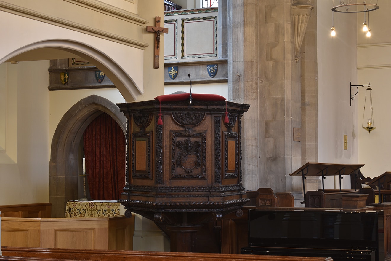 christ-church-history-pulpit_1320x880